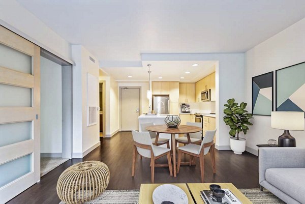 Modern dining room with elegant decor at Enso Apartments