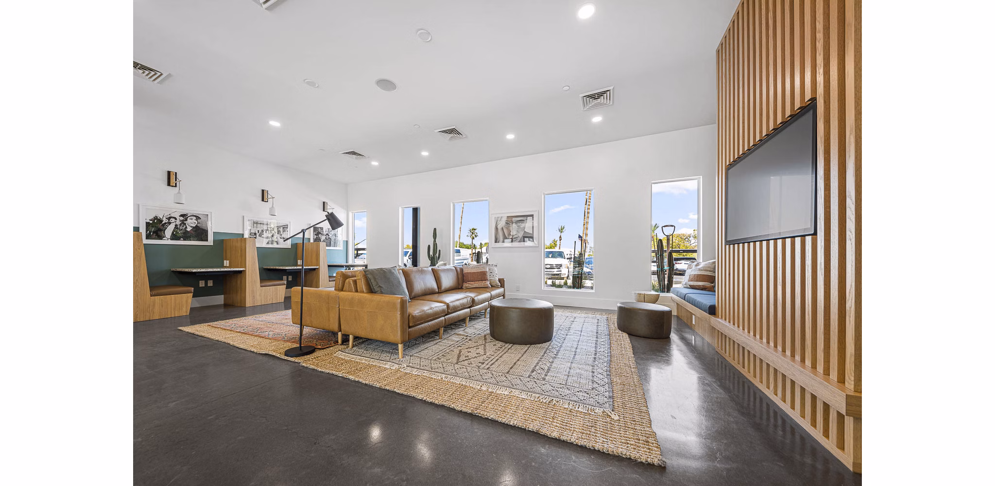 clubhouse at Rockledge Fairways Apartments