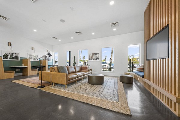 clubhouse at Rockledge Fairways Apartments