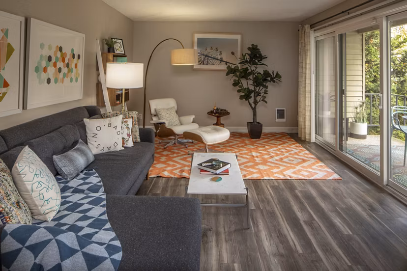 living room at Garden Park Apartments