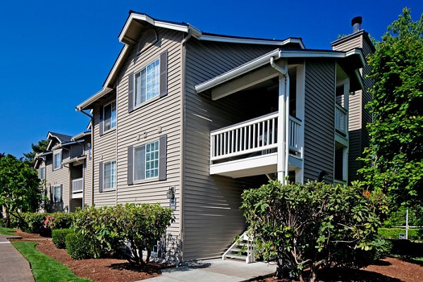 Landmark at Tanasbourne: Luxury apartment complex with landscaped exteriors in prime Beaverton location