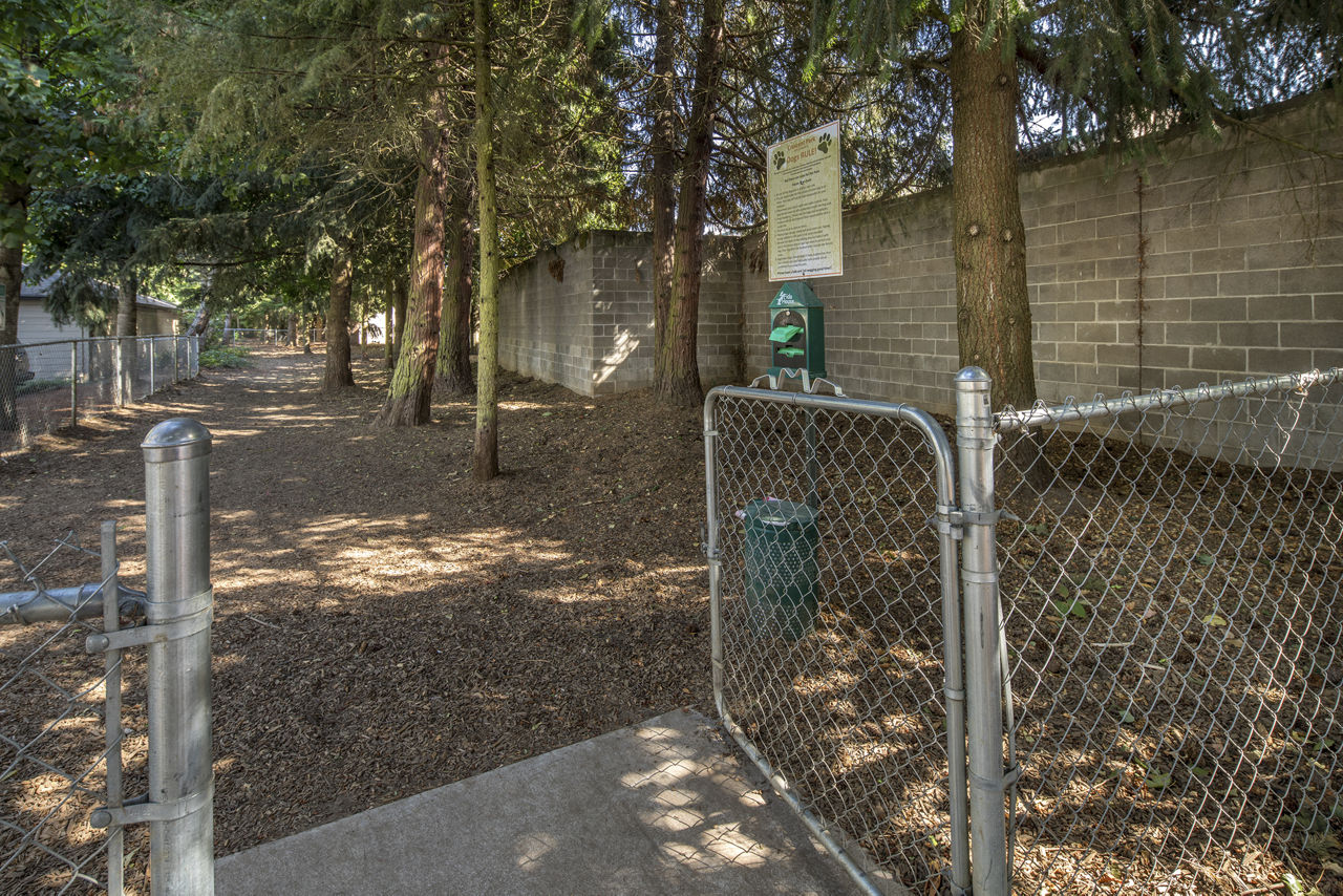 Dog park at Crescent Park Apartments