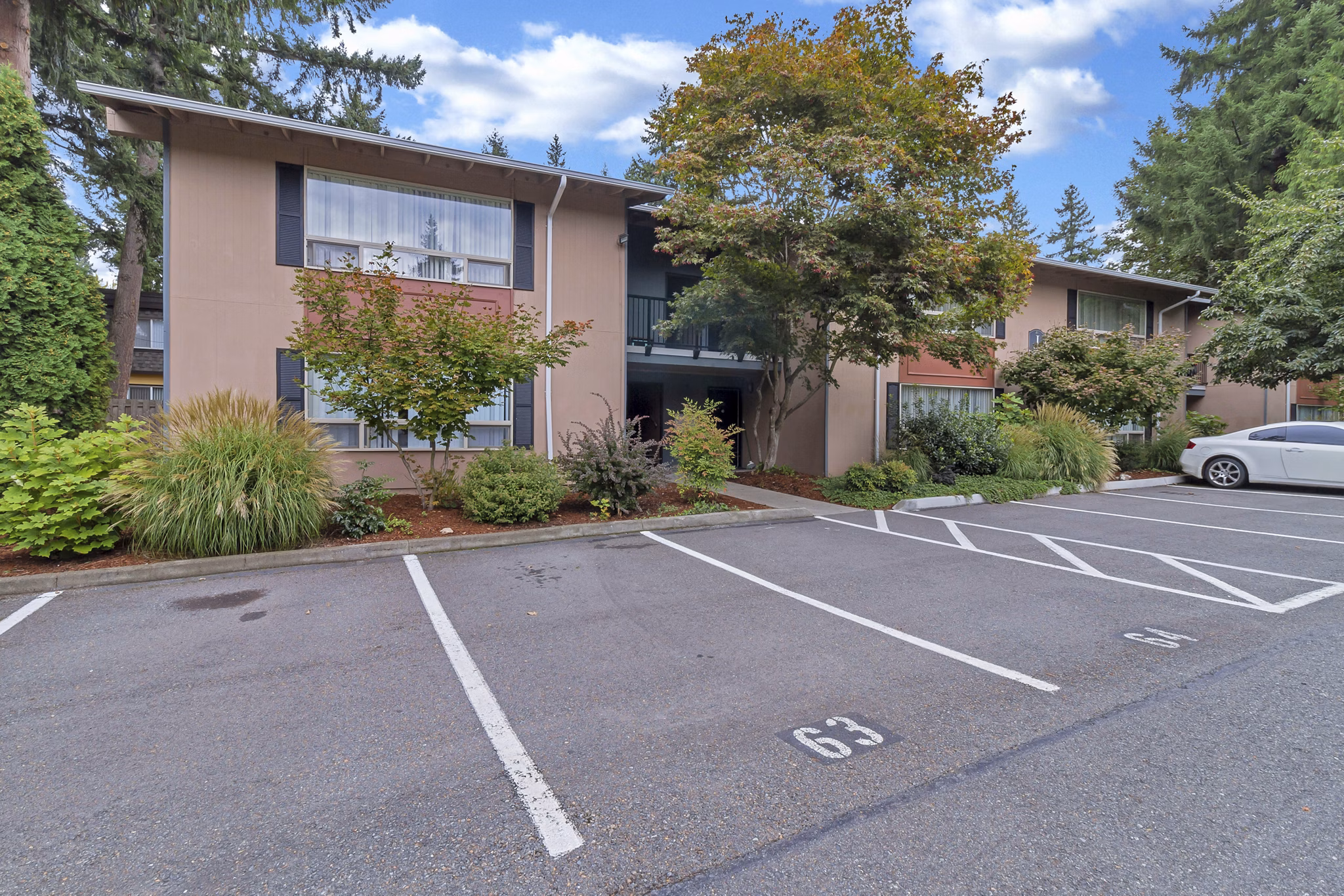 exterior at Bellepark East Apartments 