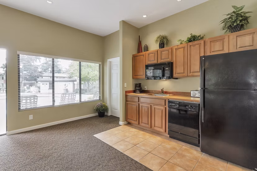 kitchen at Bellepark East Apartments 