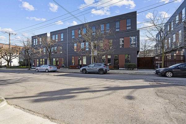 building at Franklin Ide Apartments