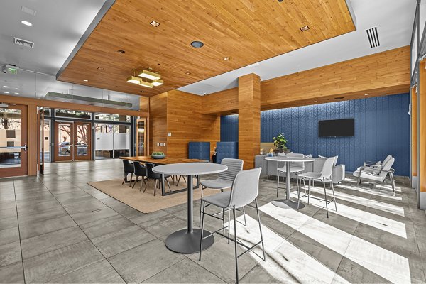 clubhouse at Franklin Ide Apartments