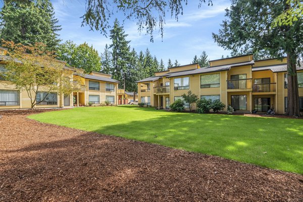 exterior at Woodside East Apartments 