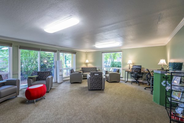 clubhouse at Woodside East Apartments 