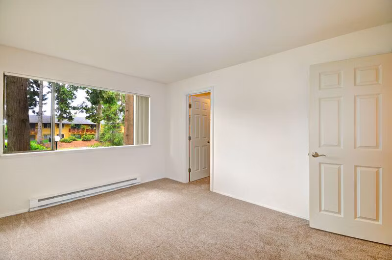 living room at Woodside East Apartments 