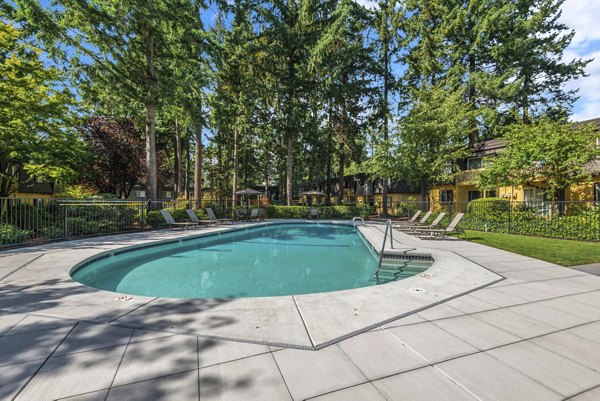 pool at Woodside East Apartments