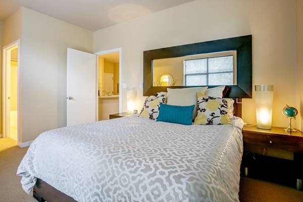 bedroom at Kearney Plaza Apartments