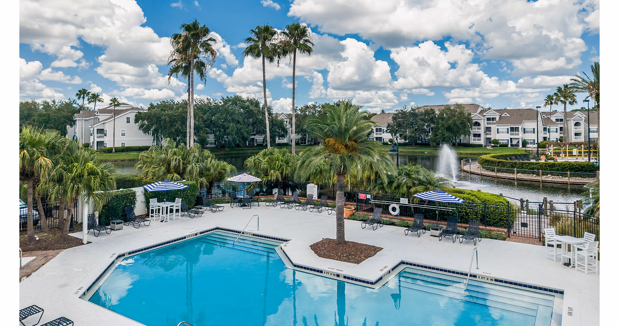 pool at Belmont Apartments
