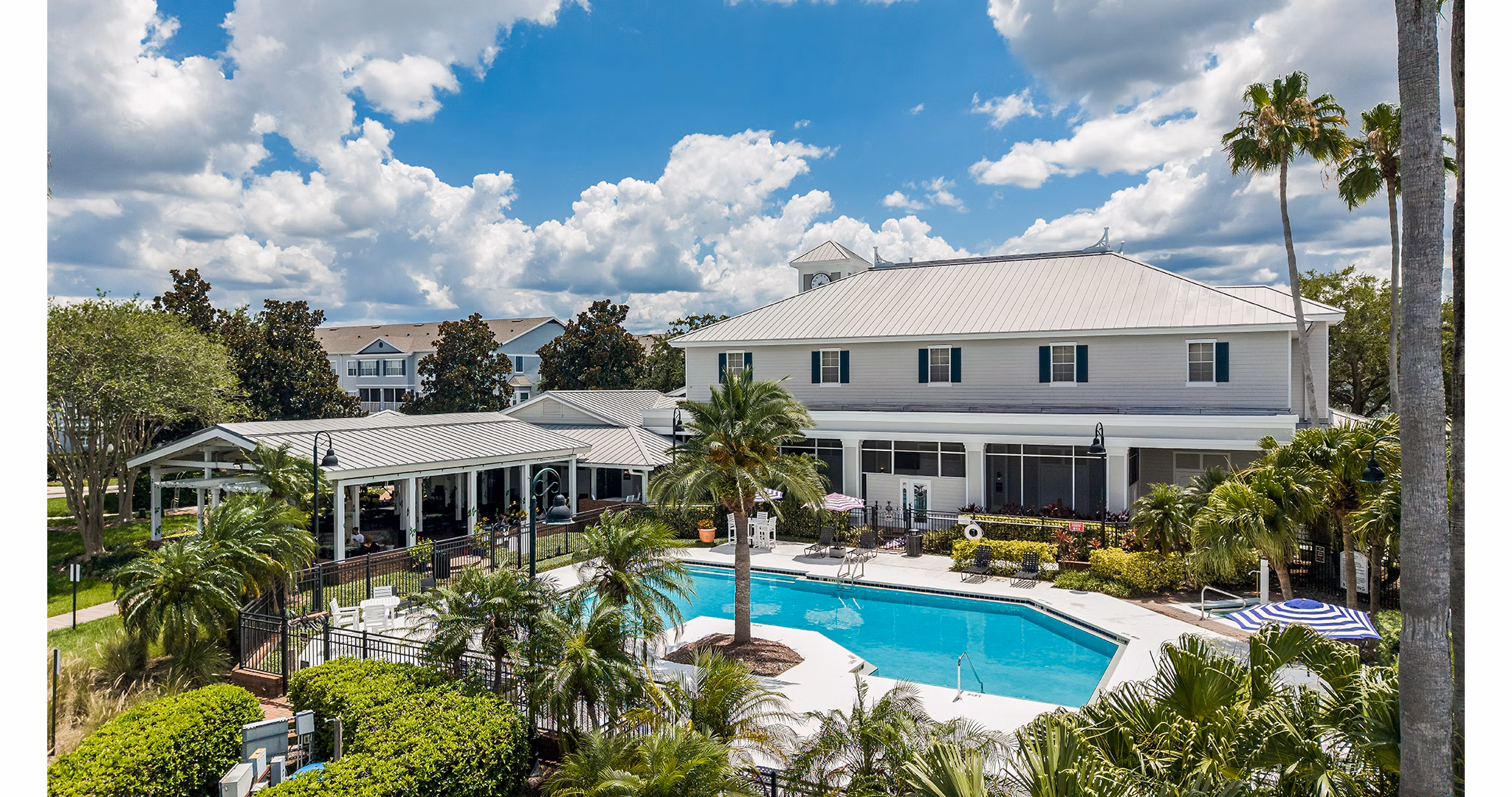 pool at Belmont Apartments