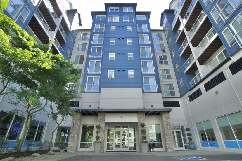 Apex Apartments: Luxury high-rise apartment in prime urban location