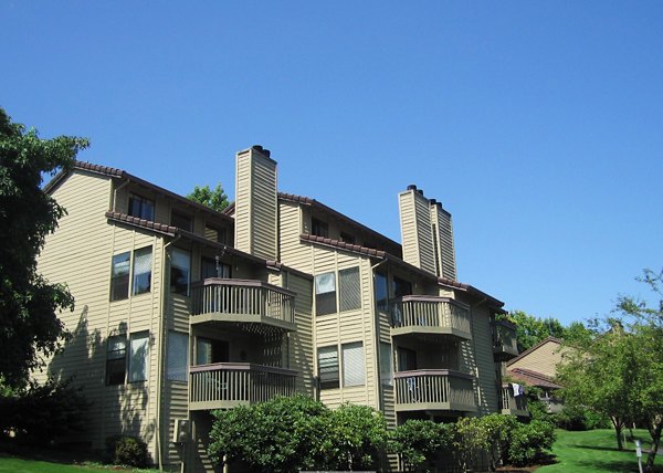 exterior at Parkridge Apartments