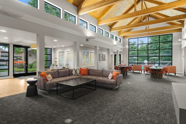 clubhouse at Parkridge I Apartments