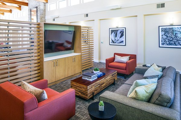 clubhouse/lobby at Parkridge Apartments