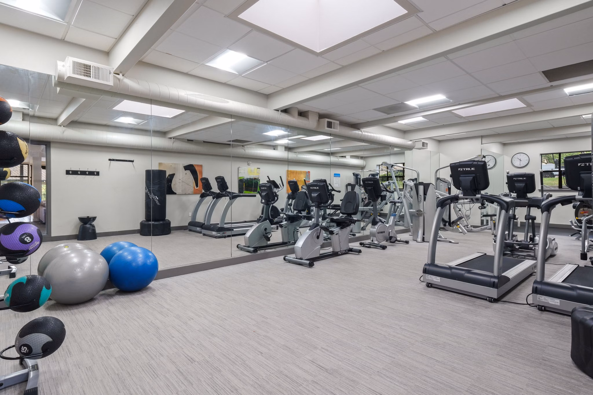 fitness center at Parkridge I Apartments