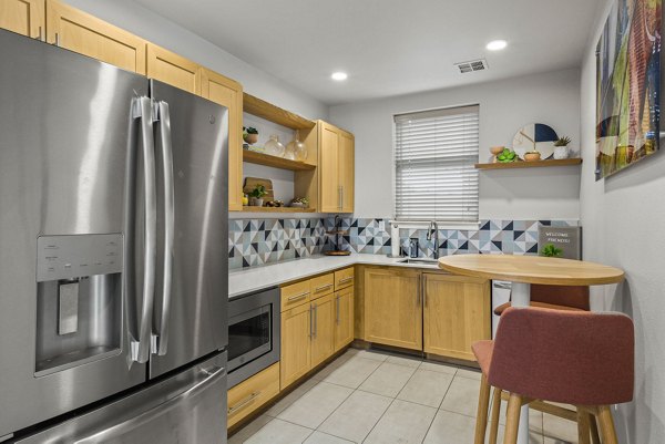 kitchen at Parkridge I Apartments