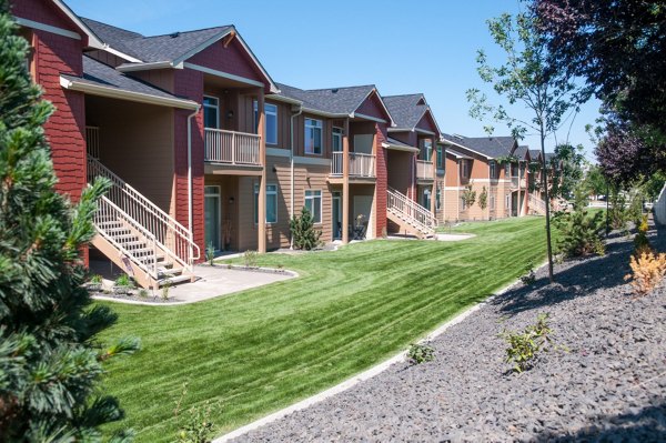 exterior at The Homestead Apartments