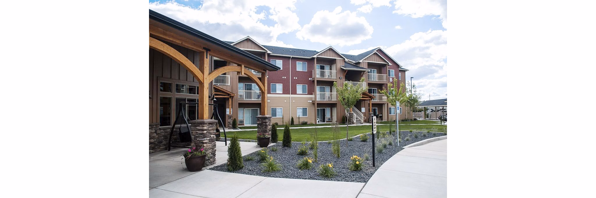 building at The Homestead Apartments