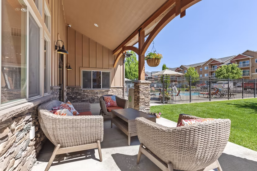patio at The Homestead Apartments