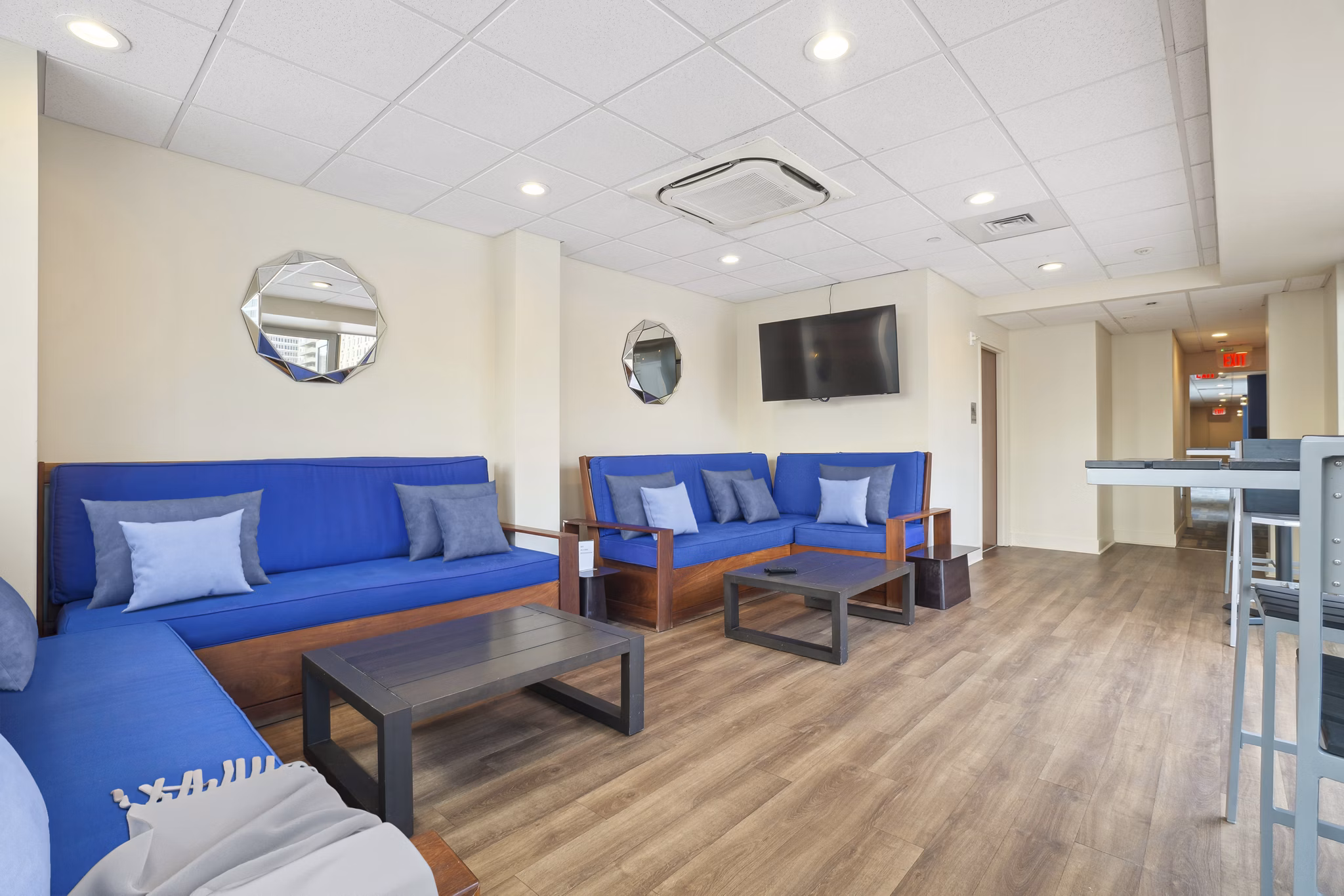 Clubhouse with modern amenities at AQ Rittenhouse Apartments, offering luxury living in Philadelphia
