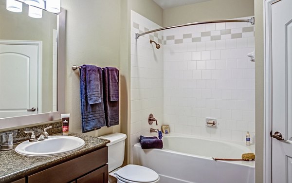 bathroom at Retreat at the Woodlands Apartments