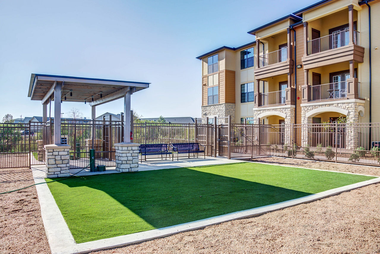 Dalian Monterrey Village Apartments San Antonio Tx 3 of 12