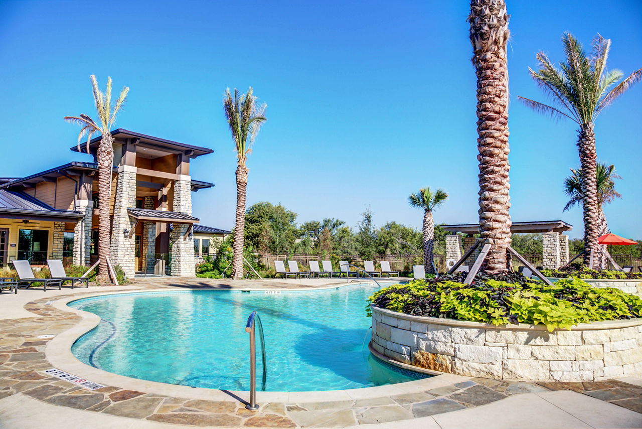 Pool at Dalian Monterrey Village Apartments (5 of 5)