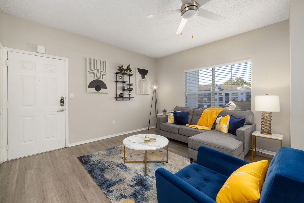 The Riley Apartments 24 of 29
