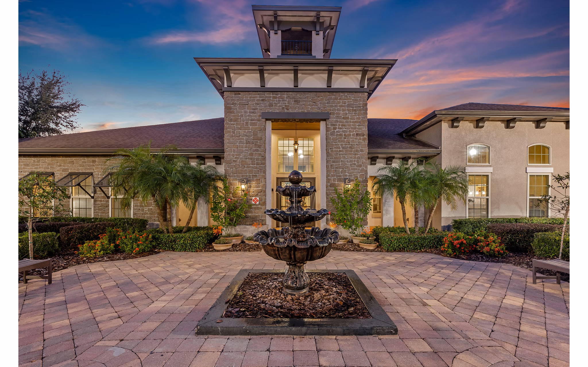exterior at The Vineyards at Hammock Ridge Apartments 