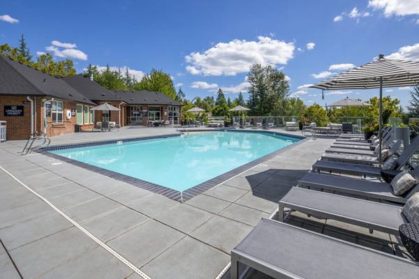 Arbor Heights Apartments Pool