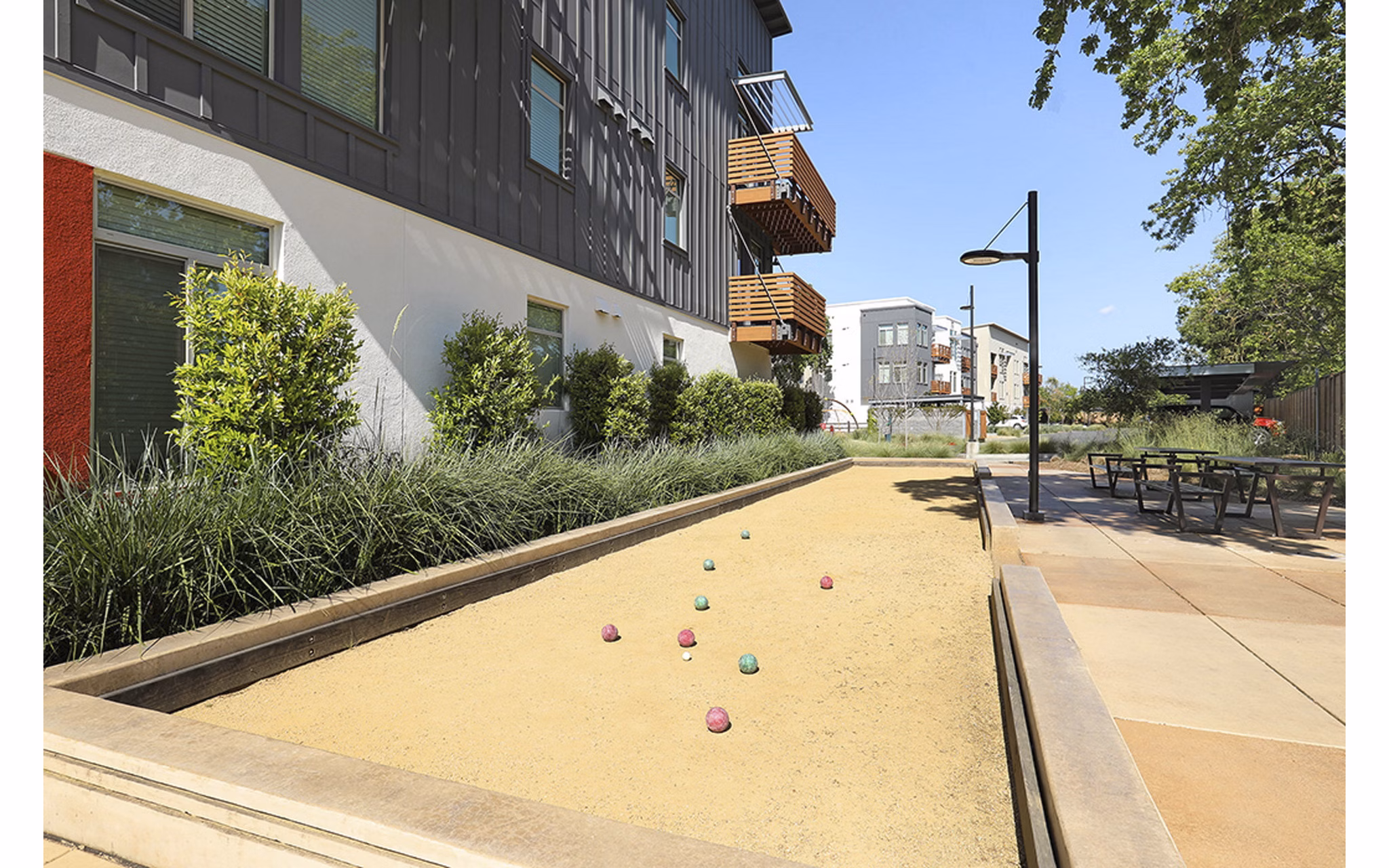 courtyard at Annadel Apartments