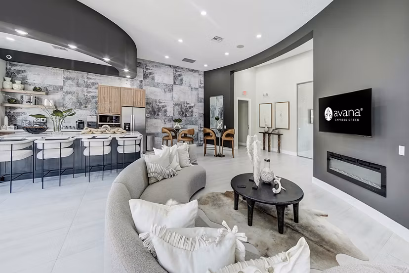 clubhouse t Avana Cypress Creek Apartments 