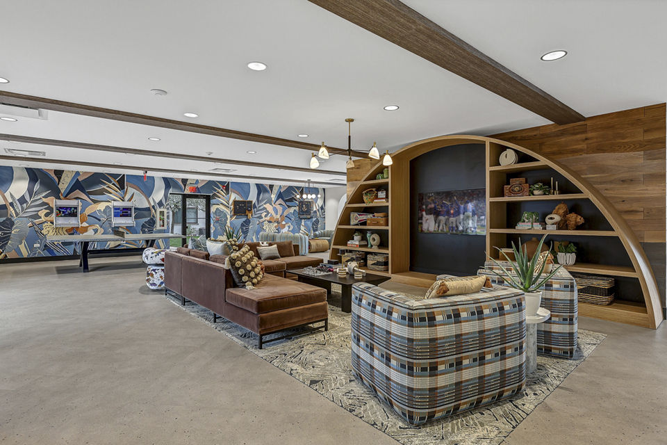 clubhouse at Albion on Lake Cook Apartments 