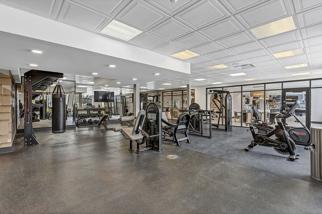 Gym at Albion On Lake Cook (2 of 3)