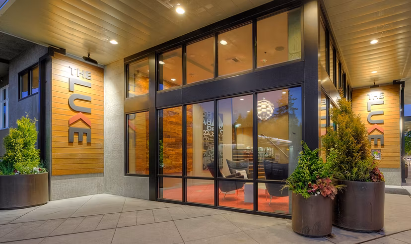 The Luke Apartments: Contemporary high-rise in Seattle, offering luxurious living and stunning city views