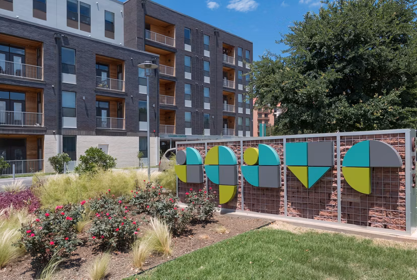 Agave Apartments: Elegant of luxury apartments in a serene Phoenix location