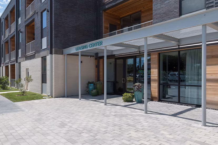 Agave Apartments: Luxury of modern high-rise apartments in an urban setting
