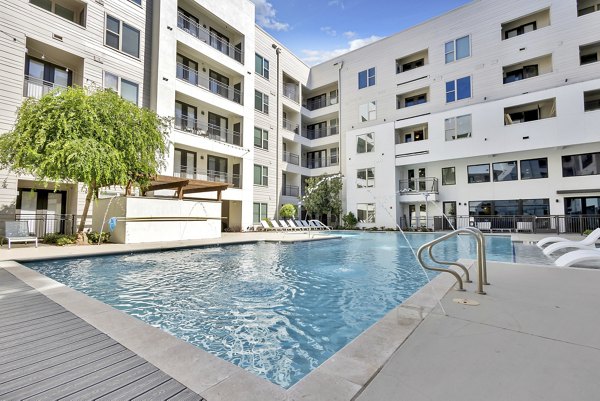 pool at Oak & Ellum Apartments