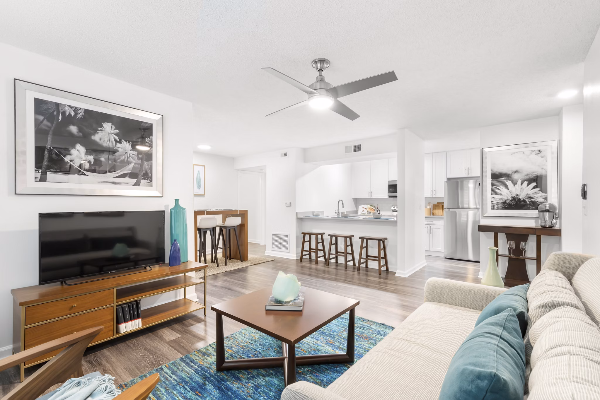 Spacious living room with modern decor at Avana City Park Apartments