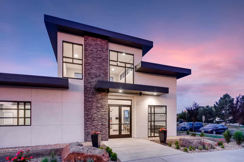 Copperwood Apartments: Elegant luxury apartments in serene suburban setting
