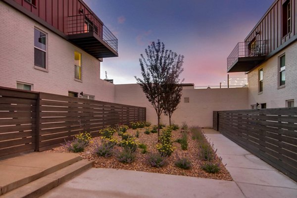 Copperwood Apartments: Elegant modern of luxury apartments in a serene community setting