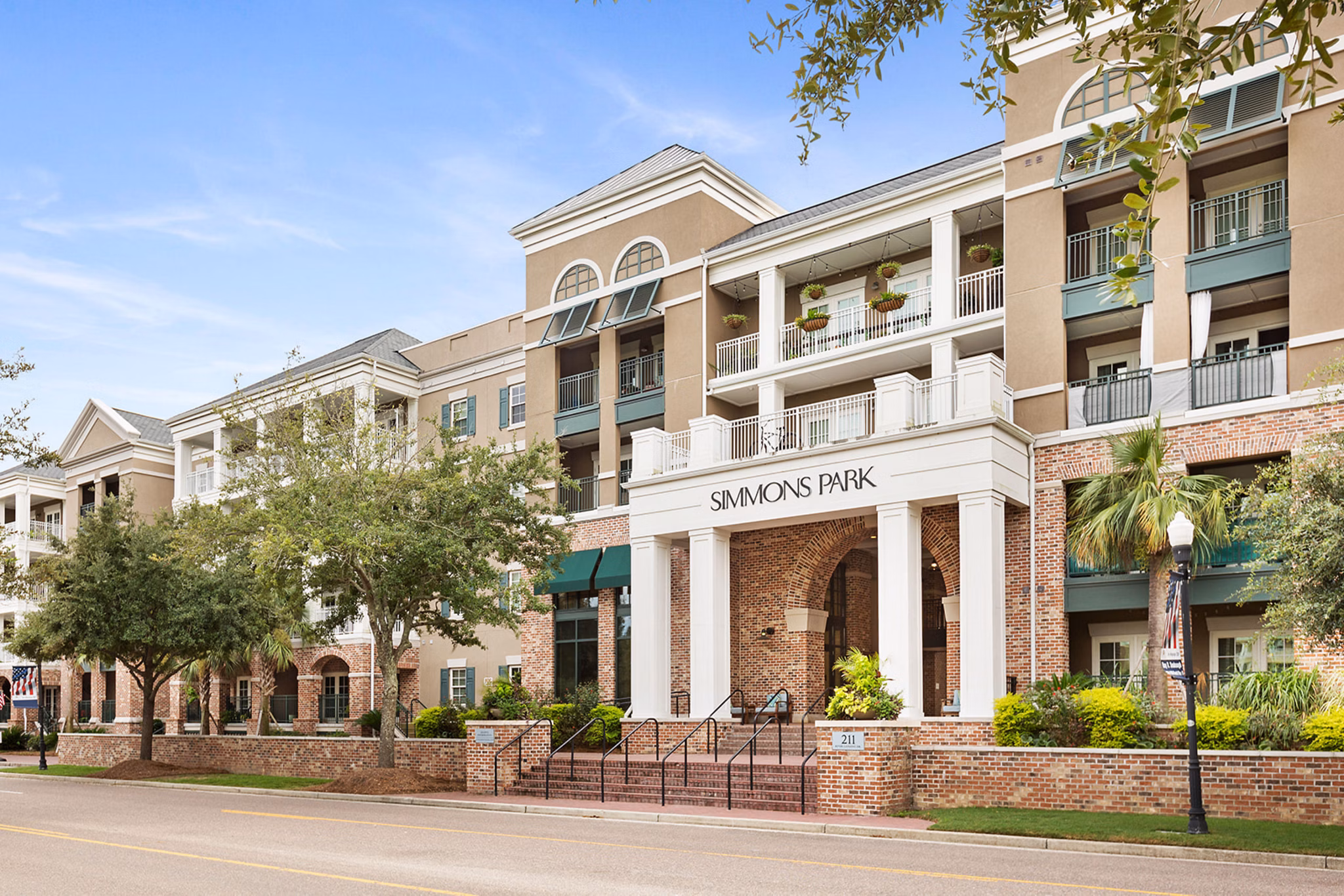 exterior at Simmons Park Apartments 