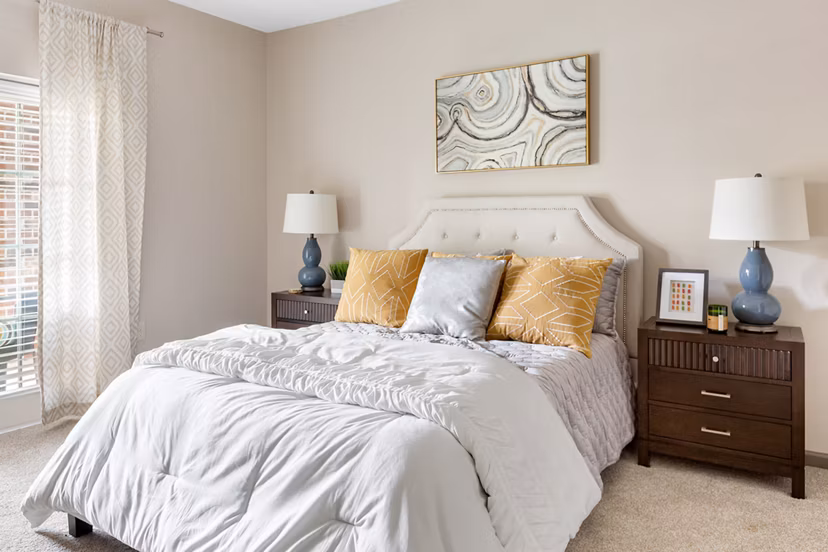 bedroom at Simmons Park Apartments 