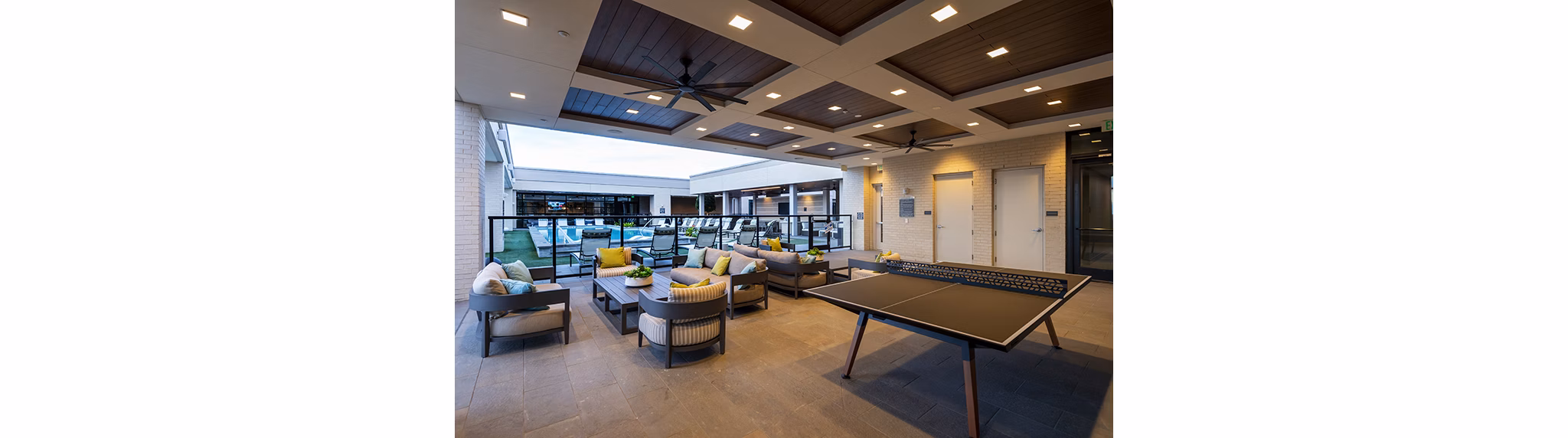 clubhouse at Novel River Oaks Apartments 