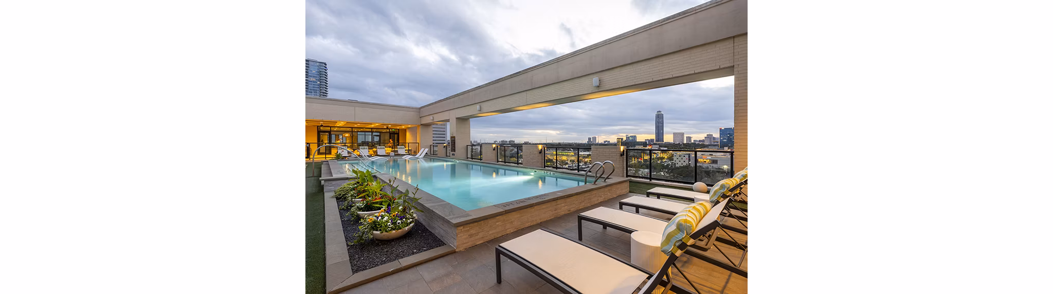 pool at Novel River Oaks Apartments 