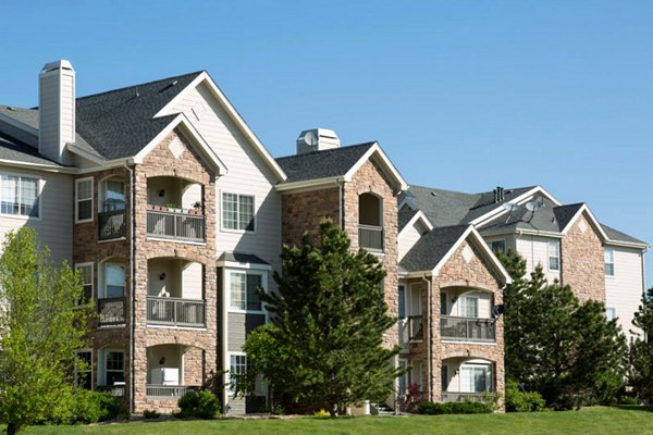 exterior at Aspen Ridge Apartments