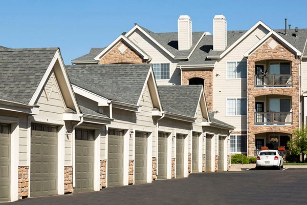 exterior at Aspen Ridge Apartments